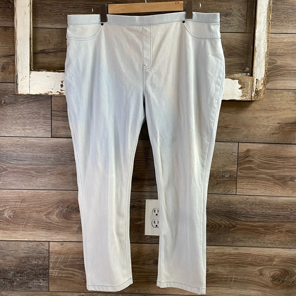 Ladies Stretch Jeans, Size XL, Light Blue Fade